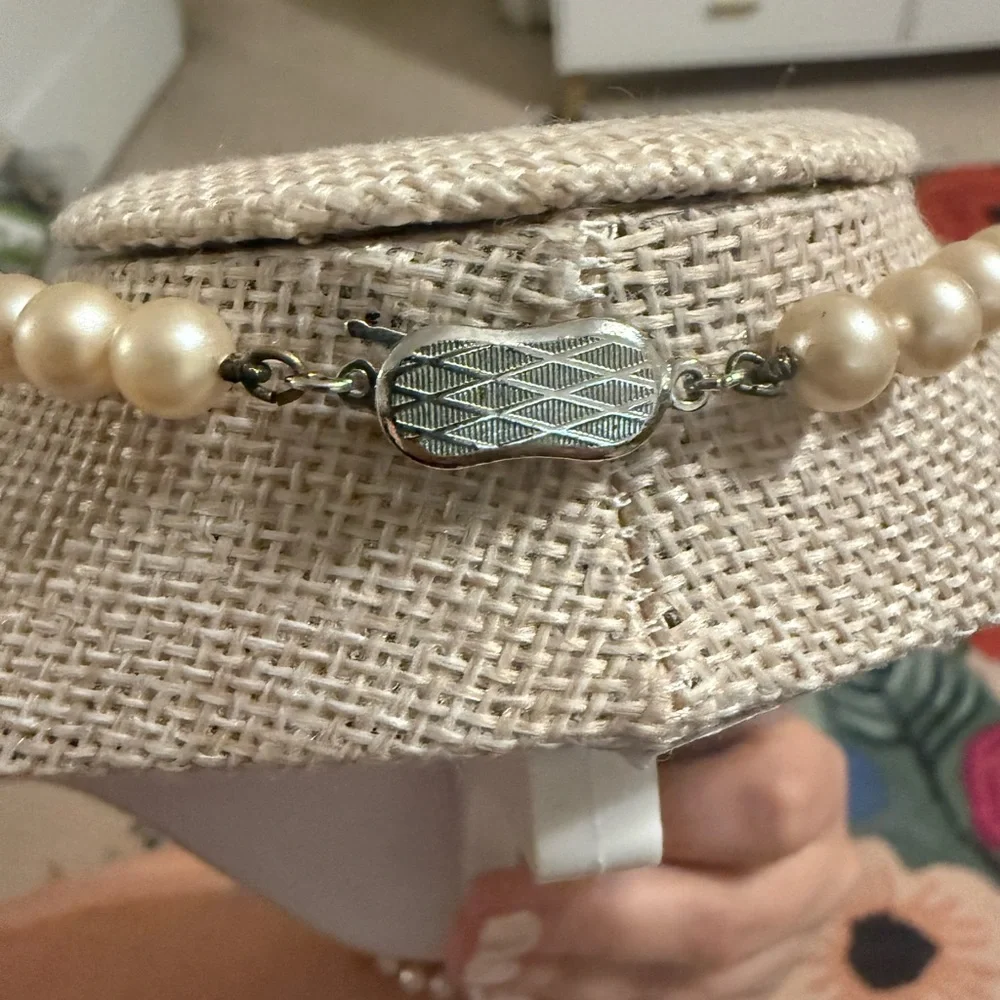 Elegant Cream‎ Pearl Necklace